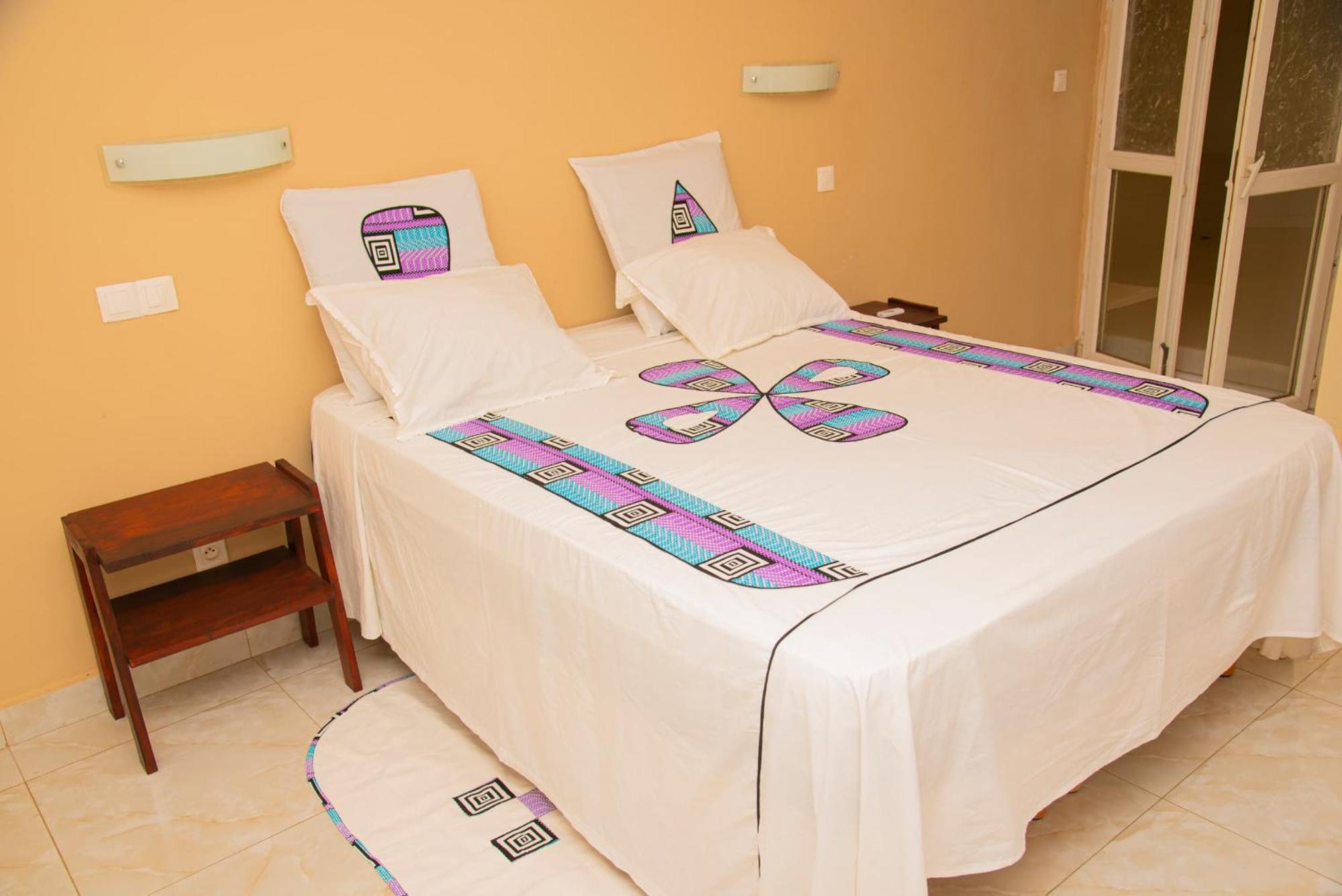 Chambres D'Hotes Villa Luciana Saly Eksteriør bilde